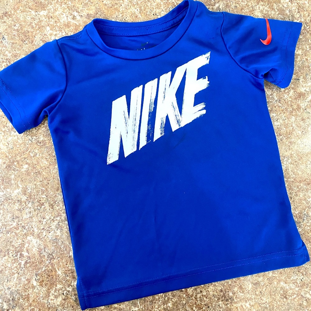 Boys NIKE shirt